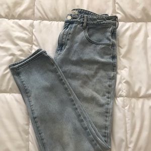 Light Wash Pacsun Mom-Jeans